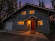 Quiet mountain cabin at the top of Echo Summit