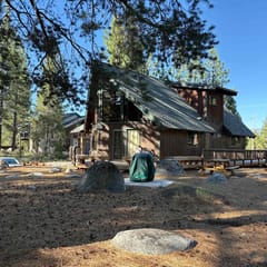 Steps from Upper Truckee River 15 Min to Heavenly