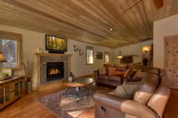 Upscale Mountain Home with Hot Tub and Foosball - Image 3