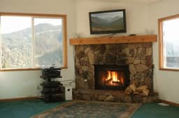 Townhouse condo with lakeviews close to lifts - Image 2