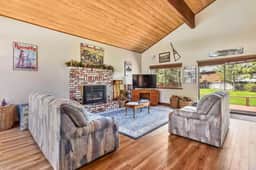 Minutes from Heavenly Valley & Lake Tahoe Beaches - Image 2