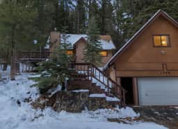 Cabin close to hiking trails and ski resorts - Image 5