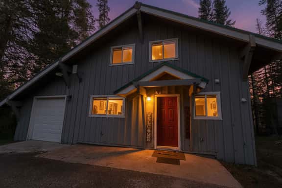 Quiet mountain cabin at the top of Echo Summit - Image 1