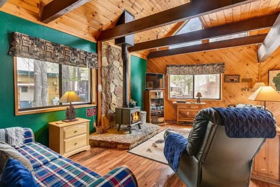 Only 7 miles to Heavenly, Huge Deck, Pets Welcome - Image 1