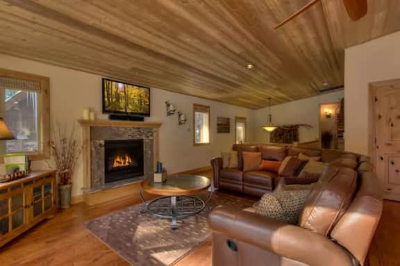 Upscale Mountain Home with Hot Tub and Foosball - Image 3