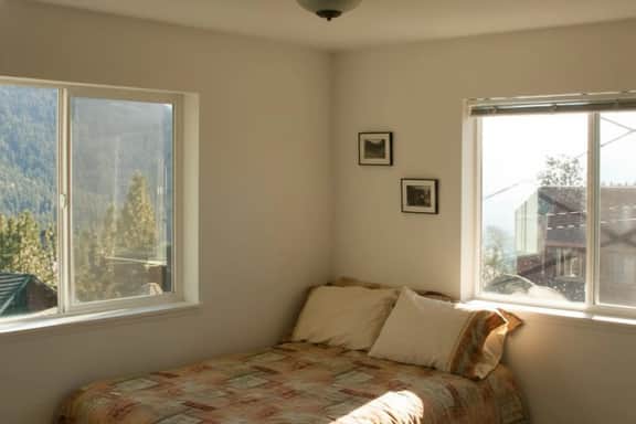 Townhouse condo with lakeviews close to lifts - Image 3