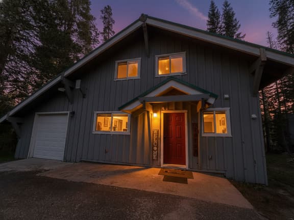 Quiet mountain cabin at the top of Echo Summit - Image 1