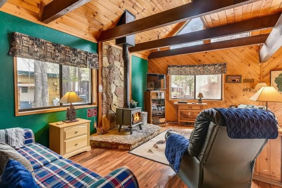 Only 7 miles to Heavenly, Huge Deck, Pets Welcome - Image 1